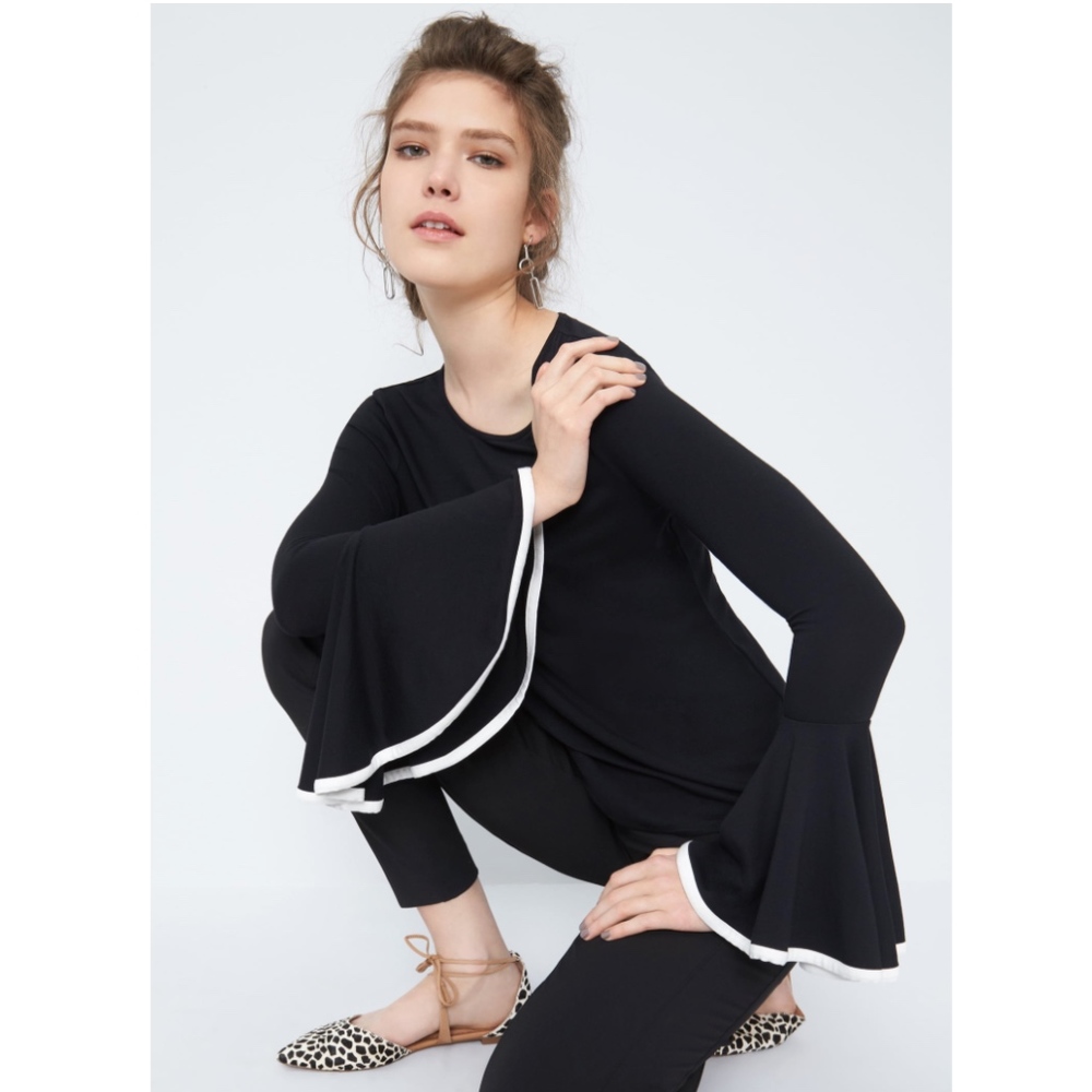 Vince Camuto bell sleeve top, black/white, Small